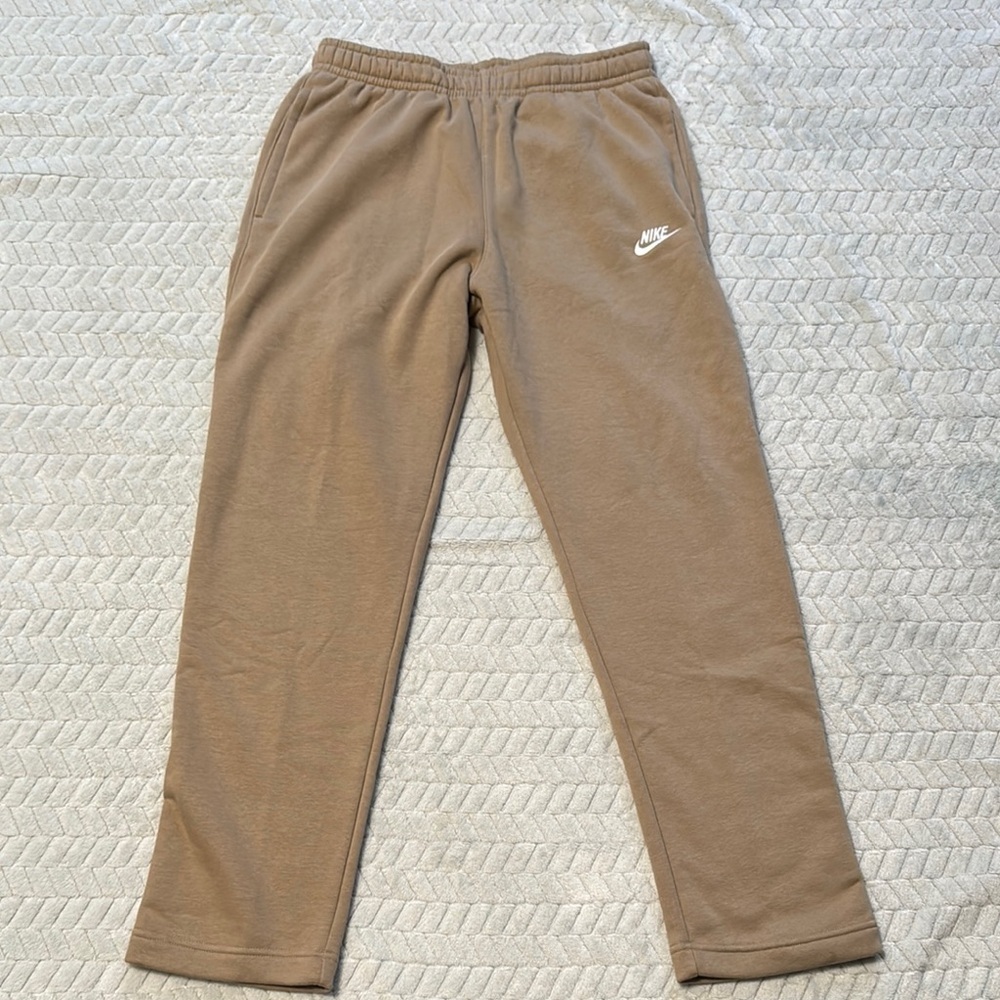(Sold)NWT Nike Classic Tan Pants Size M